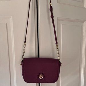 Tory Burch Leather crossbody in beautiful WINE color
